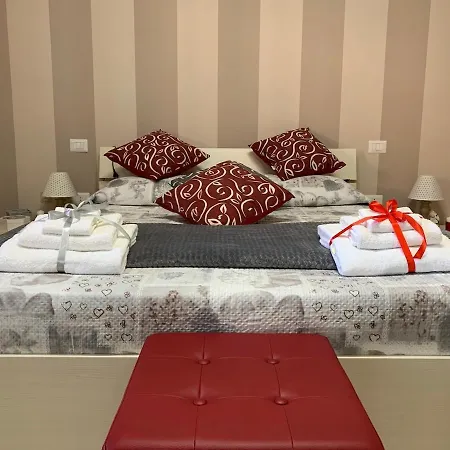 別荘 Scarlett 22 - Intero Appartamento, Centro Citta, Free Wifi カルボーニア